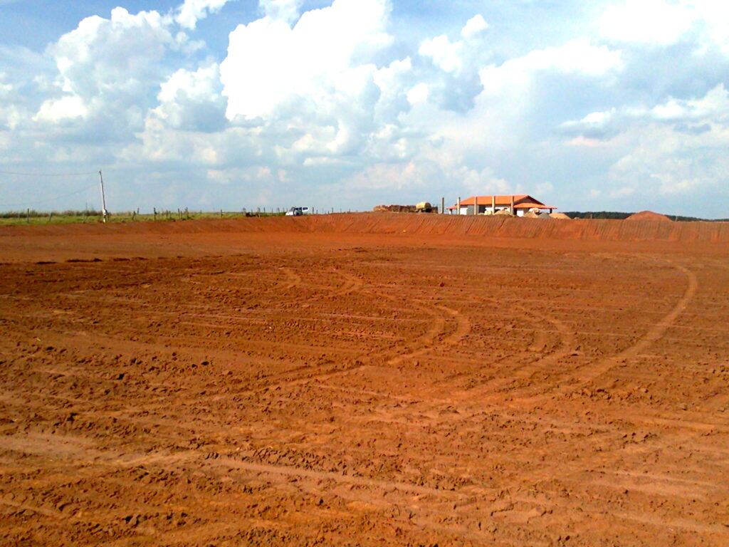 serviço terraplanagem Marília